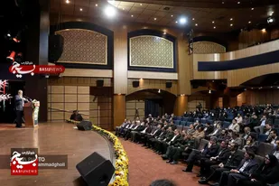 تقدیر از بسیجیان نمونه صنعت نفت در مراسم &laquo;رهروان شهدای اقتدار&raquo;؛ تأکید بر نقش نخبگان علمی در پیشبرد اهداف تخصصی بسیج وزارت نفت