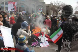 ساخت مترسک های استکباری در مراسم راهپیمایی 22 بهمن ماه شاهرود+تصاویر