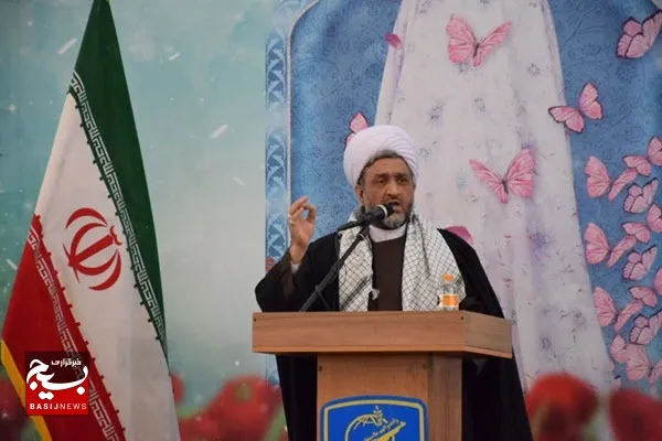 نقش اثربخش زنان در احیای اسلام/ عزت و سربلندی در اطاعت از رهبر معظم انقلاب است