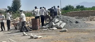 گروه&zwnj;های جهادی استان قم در روستای دیزآباد خنداب خدمت&zwnj;رسانی کردند