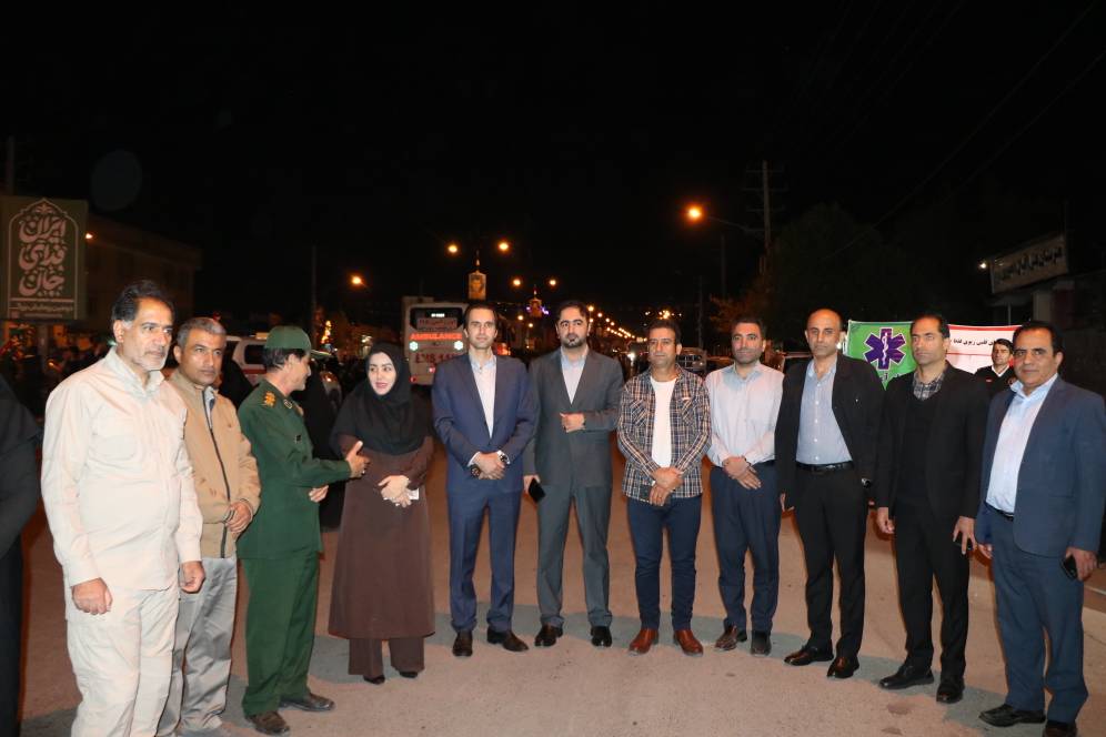 برپایی میز خدمت بسیج جامعه پزشکی استان در اجتماع شبانه یاسوج + ( فیلم و تصاویر) برپایی میز خدمت بسیج جامعه پزشکی استان در اجتماع شبانه یاسوج + ( فیلم و تصاویر)