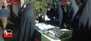 ایستگاه صلواتی به مناسبت شهادت حضرت زهرا (س) توسط دختران نوجوان پایگاه