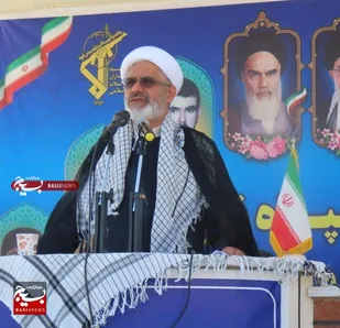 سپاه پاسداران ملجاء و پناهگاه امن مردم است/دشمنان از اقتدار سپاه و نظام اسلامی می هراسند/سپاه ستون امنیت و اقتدار کشور است