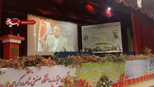 نباید بگذاریم کسانی از بیرون دانشگاه ها به دانشجویان خط و ربط سیاسی بدهند/ در دولت گذشته گفتمان دیپلماسی کشور رویکردی تهاجمی گرفت