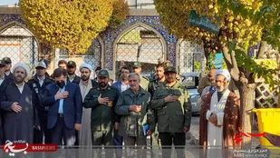 مزار مطهر شهداء اشتهارد همزمان با هفته بسیج گلباران شد+ تصاویر
