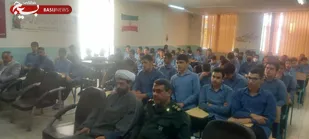 یادواره شهدای دانش آموز در گرمسار برگزار شد