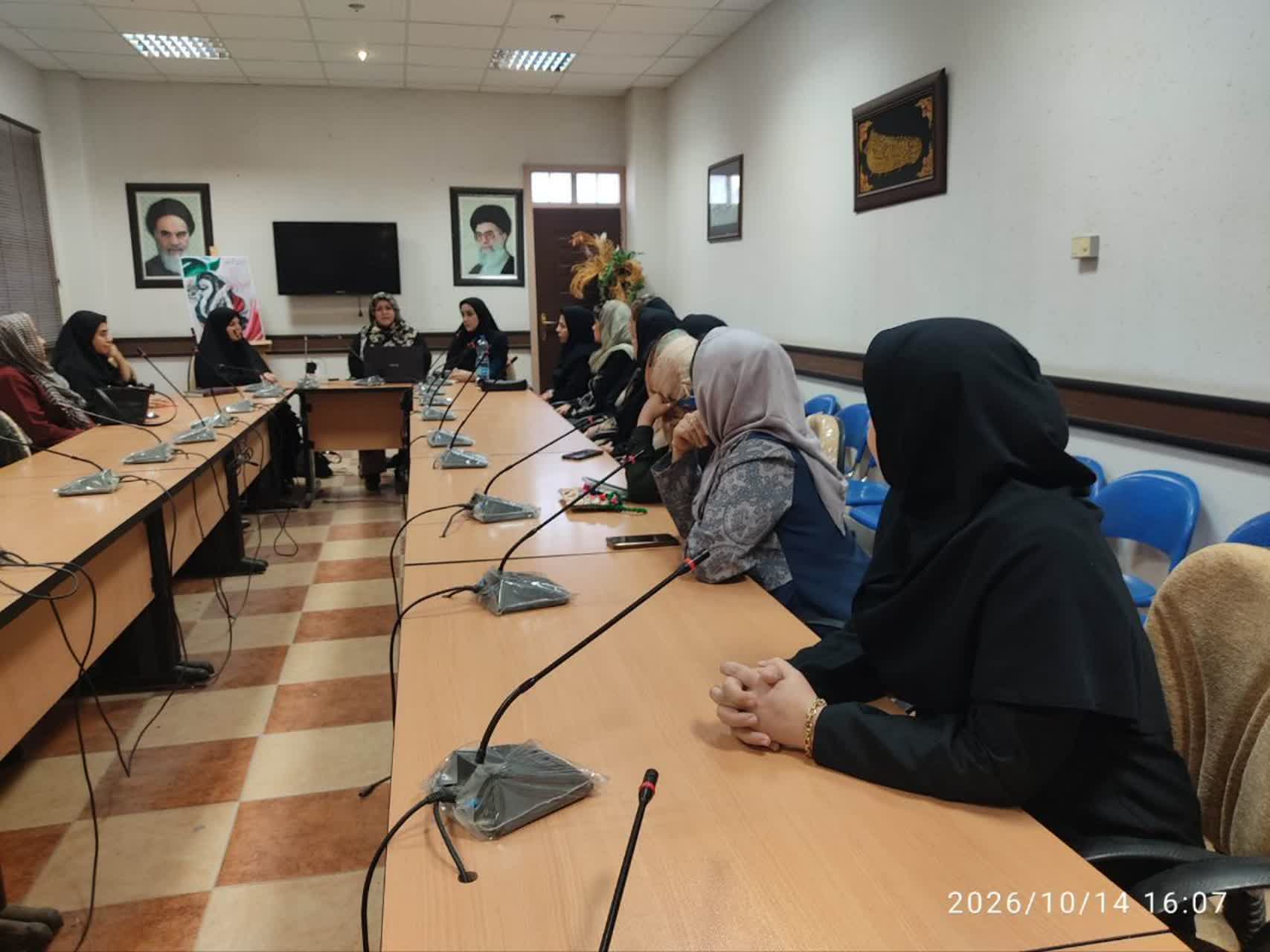 تبیین محور «مد و مقاومت» و ظرفیت‌شناسی پوشاک ایرانی ـ اسلامی