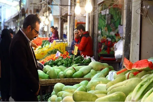 نظارت ۱۵ تیم بازرسی بر بازار شب یلدای همدان