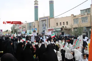 خروش انقلابی مردم گرمسار در تجمع بزرگ ۱۳ آبان۱۴۰۲