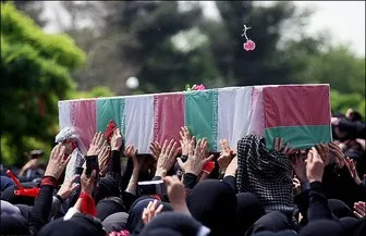 تشییع پیکر مطهر یک شهید گمنام در نهاوند