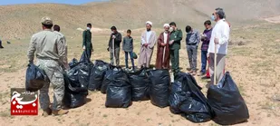 پاکسازی کوه ها و محوطه اطراف وردنجان