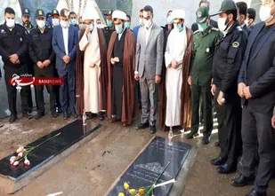 تجدید میثاق با آرمان های شهدا / افتتاح نمایشگاه عکس دستاورد های انقلاب اسلامی