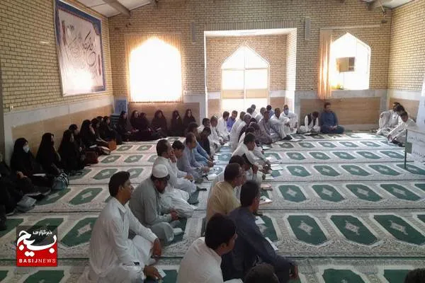 نشست بصیرت افزایی و روشنگری برای فرهنگیان در شهرستان فنوج