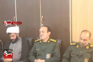 دیدار فرمانده و مسئول دفترنمایندگی ولی&zwnj;فقیه درسپاه امام رضا(ع)شهرستان دشتی با فرماندهی انتظامی شهرستان