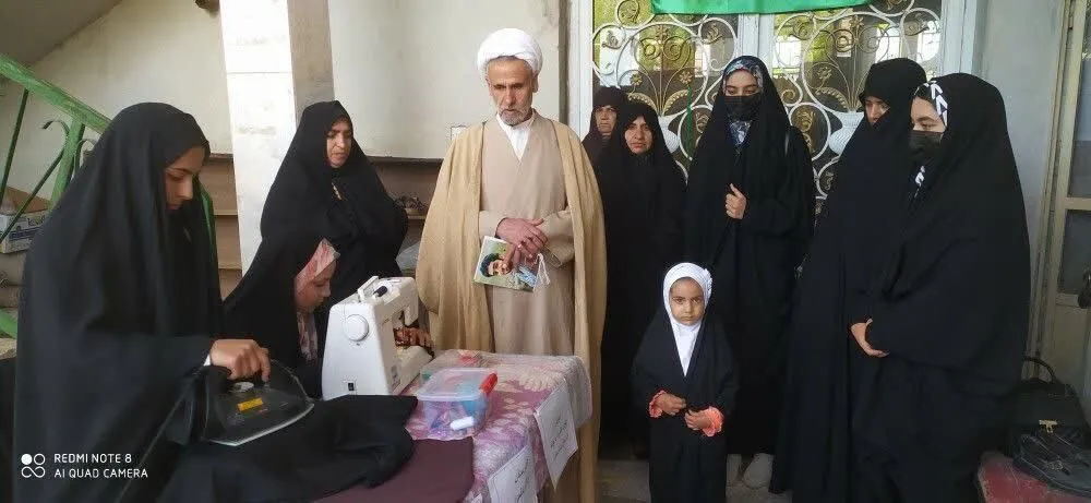 ایستگاه عفاف و حجاب در نماز جمعه شلمزار