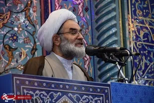عزت در دیپلماسی، دوری جستن از التماس است