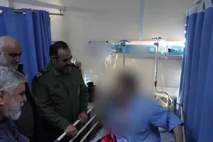 عیادت فرمانده سپاه قدس گیلان از مجروحان حافظ امنیت گیلانی