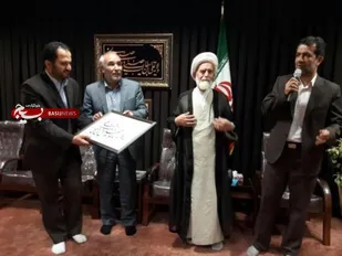 دیدار شاعران انقلابی با نماینده ولی&zwnj;فقیه در استان همدان