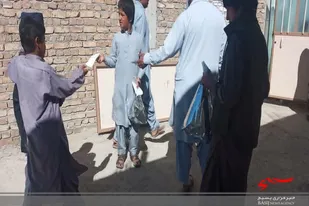 توزیع هزار عدد ماسک رایگان  در بین نماز گزاران مسجد جامع نور شهر سیرکان