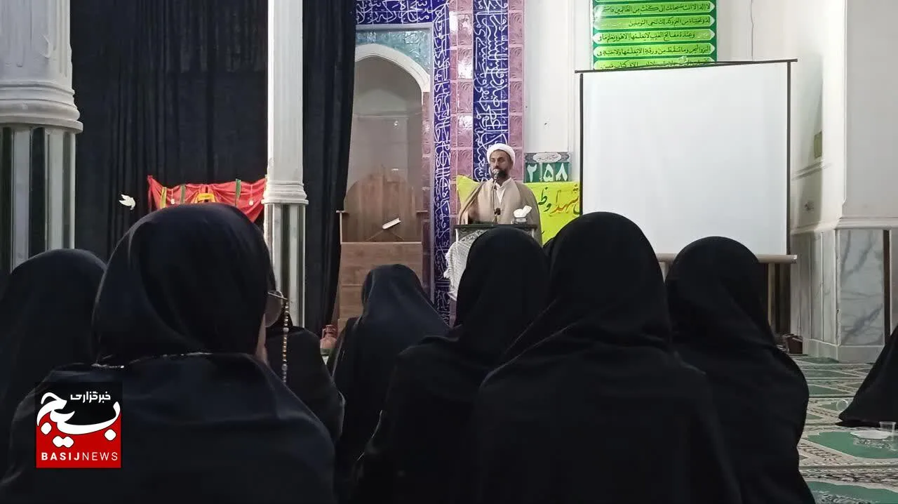 جهاد تبیین در هفته دفاع مقدس در شهرستان بمپور برگزار شد 