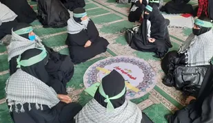 میقات صالحین و متربیان مکتب سلیمانی در نماز جمعه قرچک
