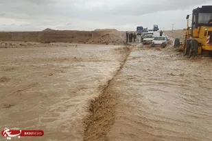 حضور ۱۰۰ جهادگربسیجی برای امداد رسانی سیل بهاباد