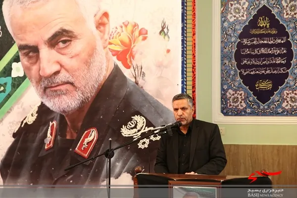 گزارش تصویری از برگزاری مراسم بزرگداشت سردار رشید اسلام شهید حاج قاسم سلیمانی در مجتمع پتروشیمی شازند.