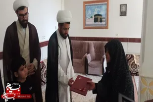 دیدار مسئول نمایندگی ولی فقیه در سپاه ناحیه رزن و امام جمعه دمق با خانواده شهید &laquo;قاسم صاعد وصال&raquo;