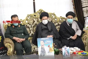 دیدار فرمانده سپاه استان با خانواده مرحوم محمد مهدی زمانی