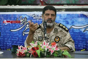 شما سربازان، زینت این کشور هستید