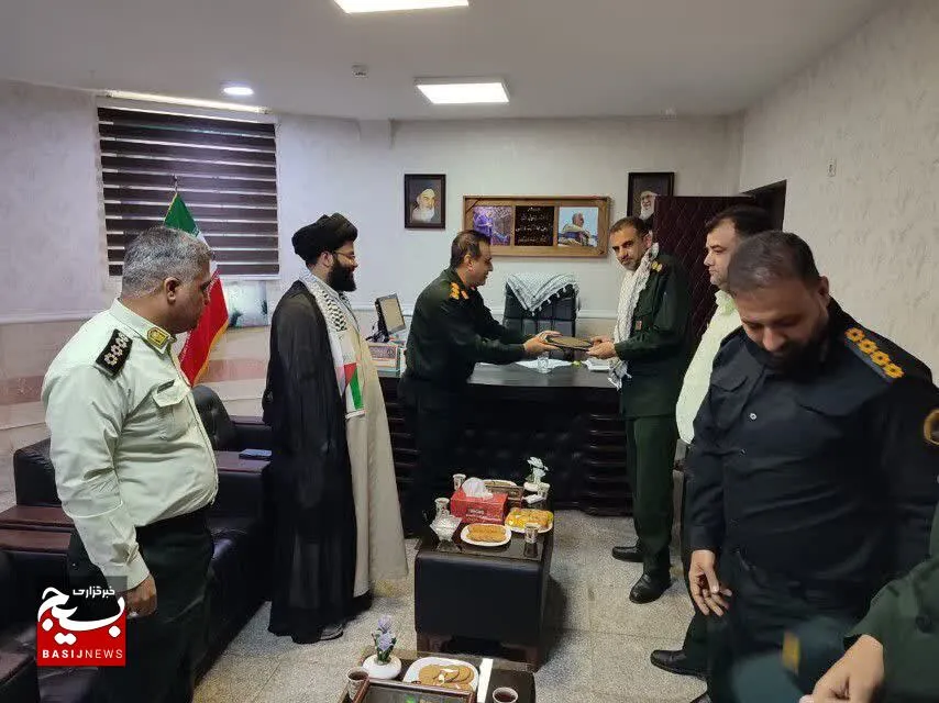 دیدار فرمانده انتظامی با فرمانده ناحیه مقاومت بسیج کارون