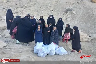 پاکسازی سواحل کنارک توسط گروه جهادی فاطمیون و زینبیون