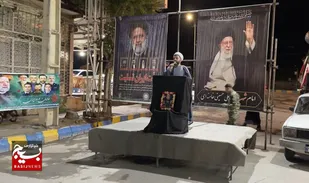 اجتماع شبانه مردمی در چناران به یاد شهید خدمت