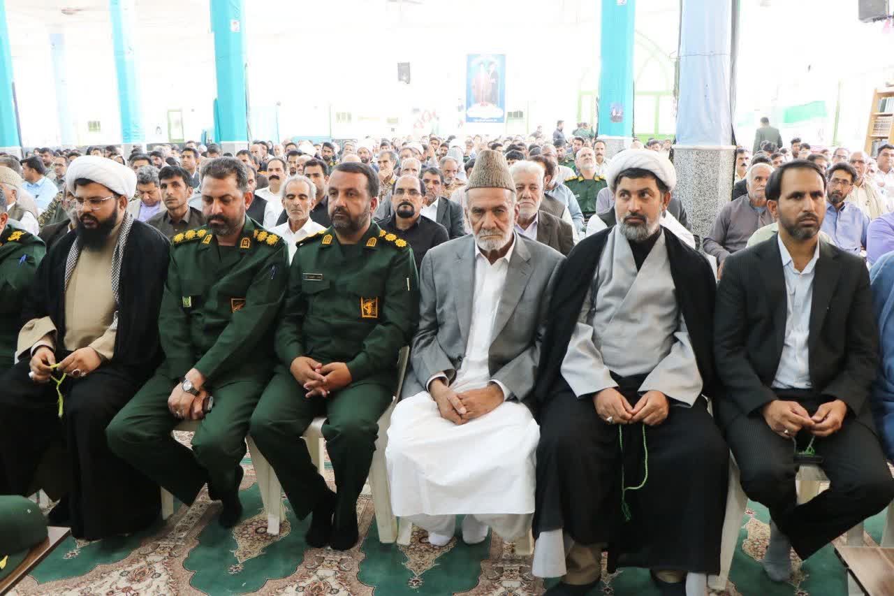 تکریم و معارفه فرمانده سپاه شهرستان ریگان برگزار شد؛ سرهنگ حکیمنیا سکاندار سپاه ریگان شد تکریم و معارفه فرمانده سپاه شهرستان ریگان برگزار شد؛ سرهنگ حکیمنیا سکاندار سپاه ریگان شد