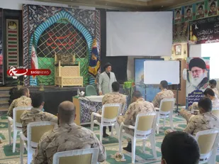 برگزاری دوره تربیت وتعالی عقیدتی سیاسی سربازان در نایین