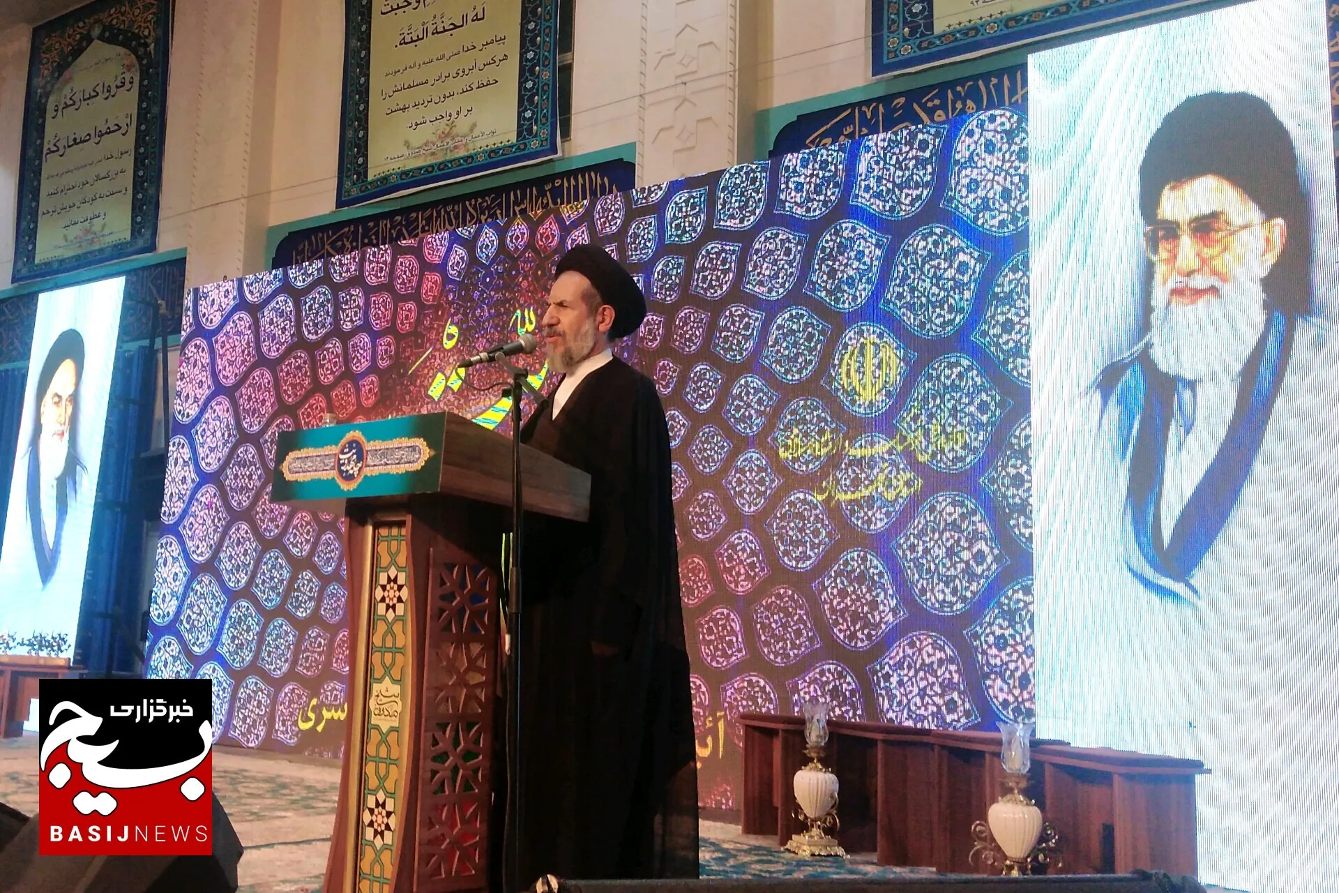کسی که دغدغه ظهور دارد باید در زمینه رشد و ارشاد جامعه قدم بردارد