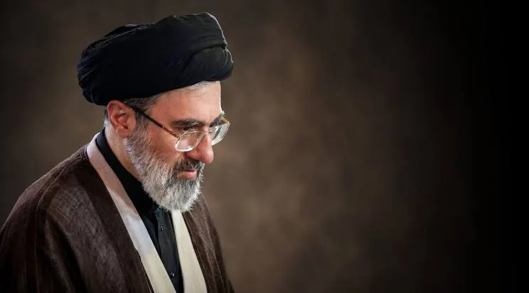 رهبر انقلاب 