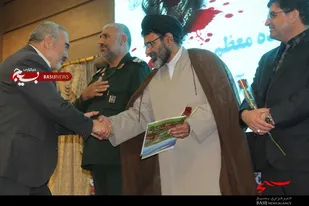 تجلیل از خیرین و جهادگران سپاه قمربنی هاشم(ع)