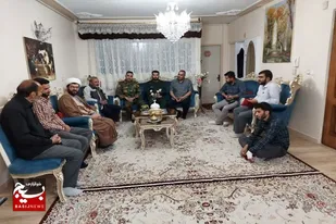 دیدار و تجلیل از خانواده معظم شهداء به مناسبت روز ارتش در ملایر
