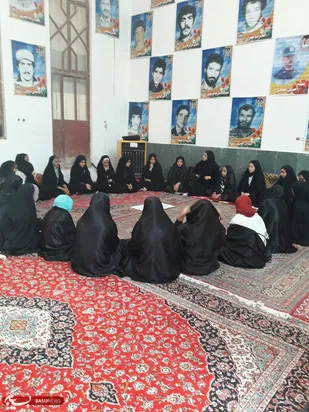 برگزاری دوره آموزش بافتنی در پایگاه بسیج طهورای شاهرود