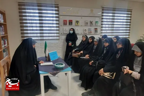 برگزاری نشست کتابخوان «پیشگامان حماسه، بر بلندای سپهر» با حضور نوجوانان بهاری