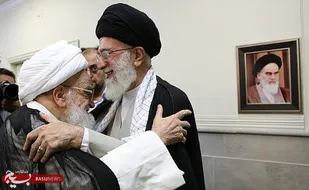 عصبانیت ارگان سیا از ثبات قدم آیت&zwnj;الله صافی (ره)