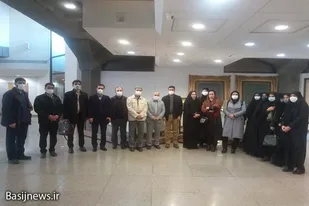 بازدید نویسندگان و پژوهشگران ادبیات و تاریخ دفاع مقدس استان همدان از کتابخانه ملی