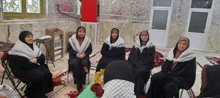 لبخند به رسم بسیجیان