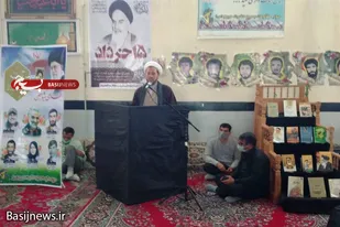 شهدا بهترین الگوی سبک زندگی برای نسل جوان امروز ما هستند