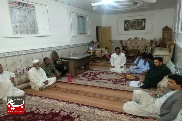 دیدار با خانواده شهید زادسر در تفتان
