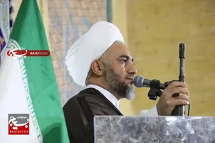 امام جمعه بم بر ضرورت بصیرت و حفظ وحدت جامعه تأکید کرد
