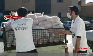 اهدای ۶۱ بسته معیشتی به انجمن روشندلان استان همدان