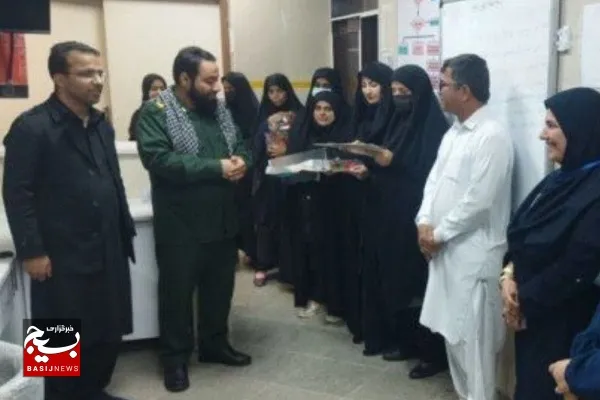 پرستاران، جهادگران سفید پوش جبهه سلامت هستند