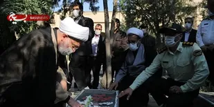 ادای احترام نماینده جدید، ولی فقیه در کردستان به مقام شامخ شهدای سنندج